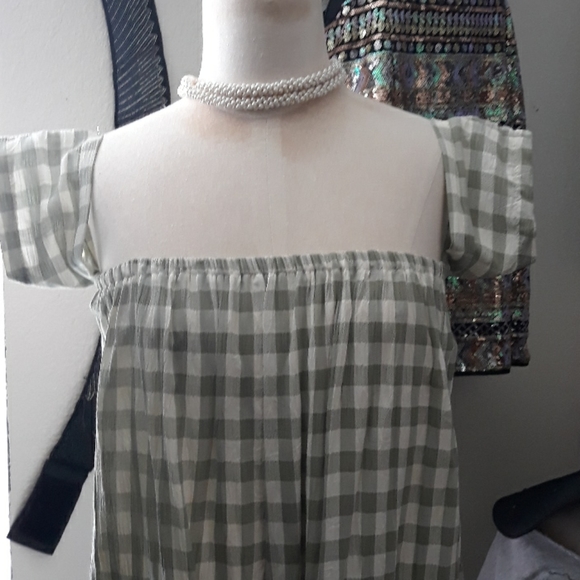 Dress - Picture 8 of 10